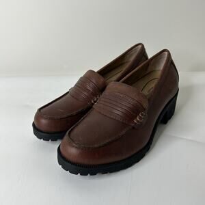 Eastland Newbury Women's Sz 8M Shoes Brown Leather Low Heel Moc Toe Loafer